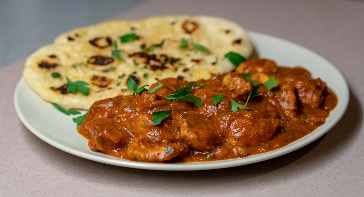 Irani Cafe Culture & Bun Maska in Fort Mumbai